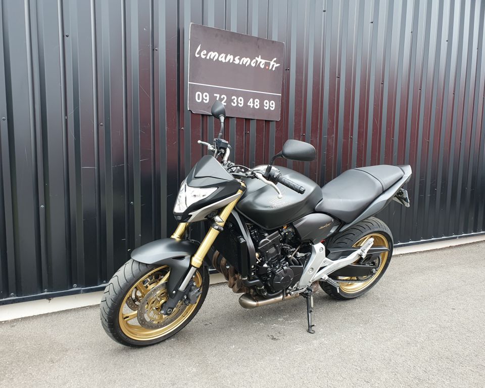 HONDA CB 600 F HORNET 4