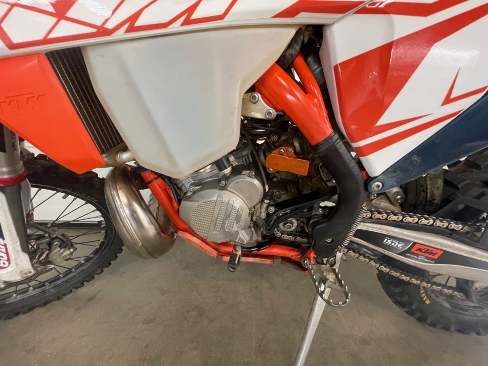 KTM 250 EXC SIX DAYS 4