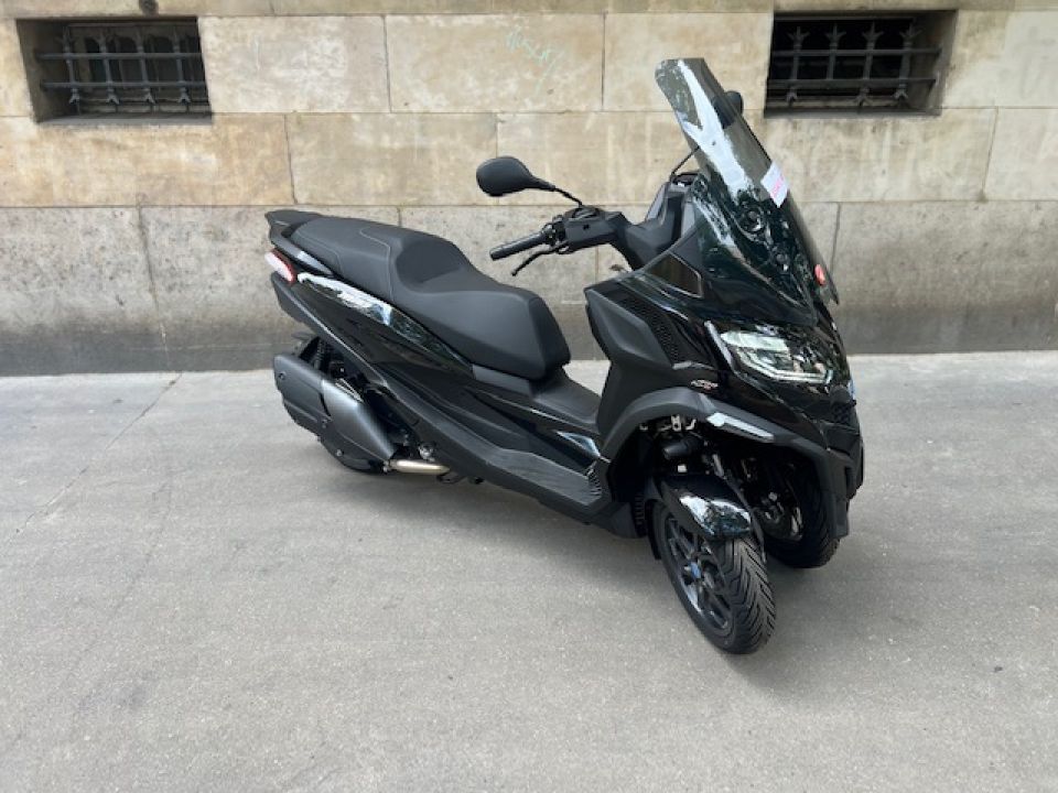 PIAGGIO MP3 400 HPE ABS ASR 4