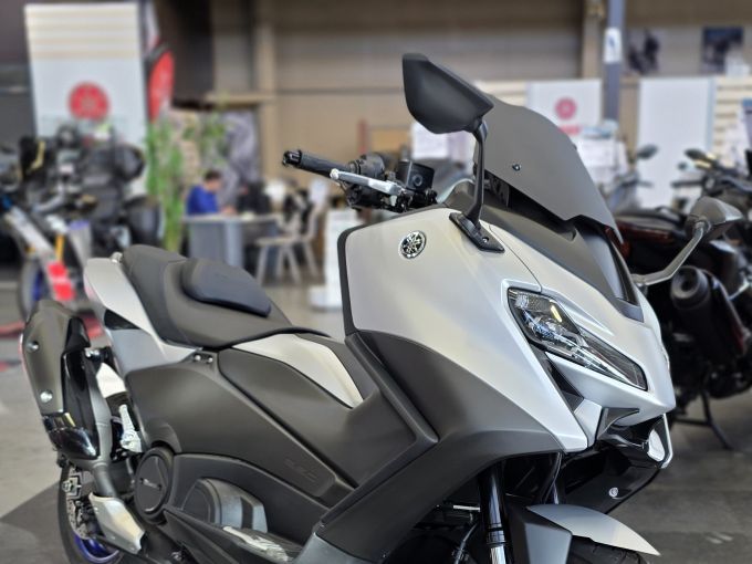 YAMAHA XP T-MAX 560 4