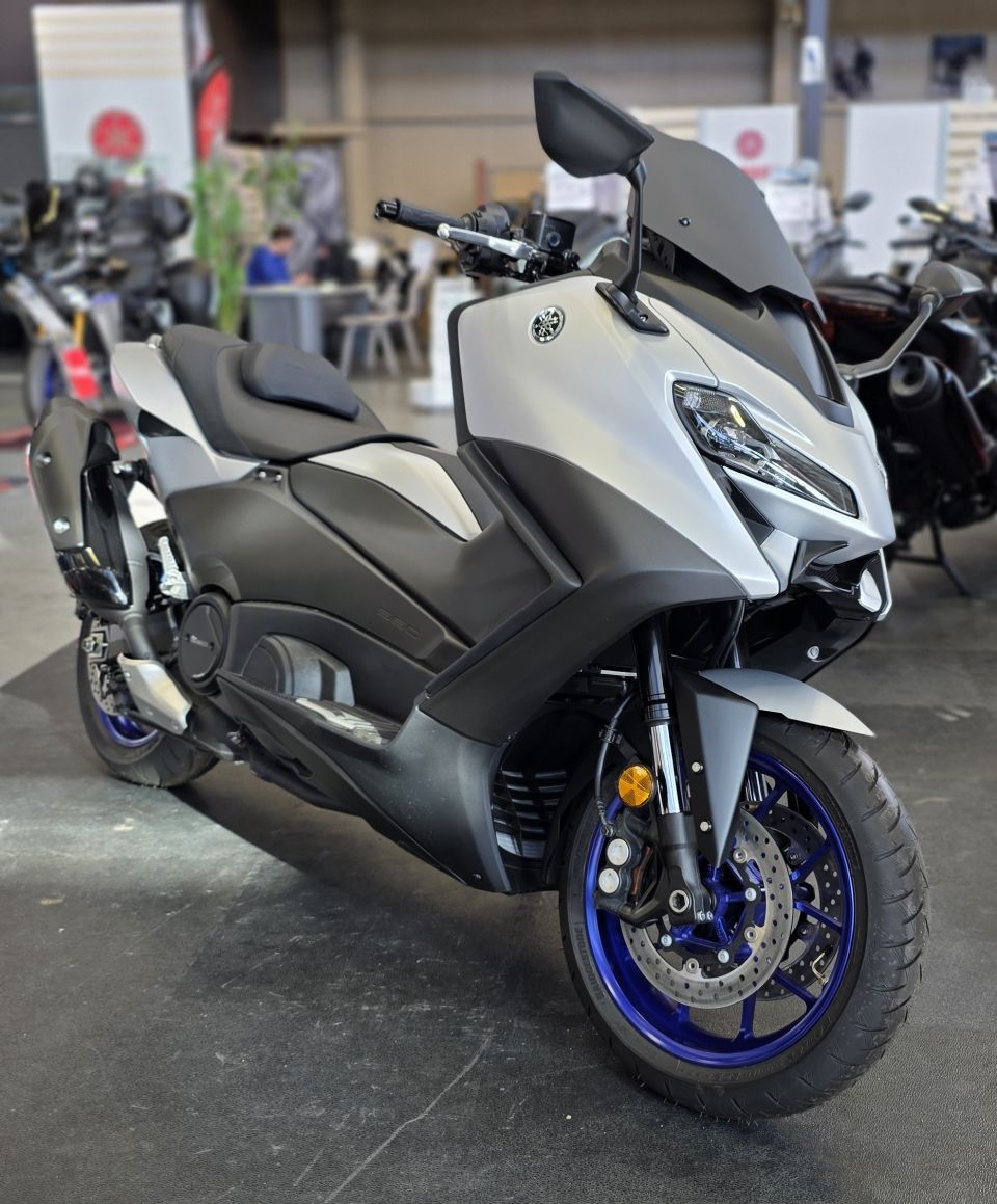 YAMAHA XP T-MAX 560 4