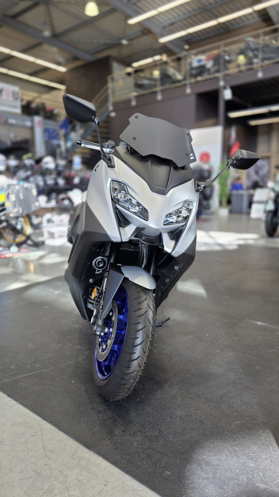 YAMAHA XP T-MAX 560 4