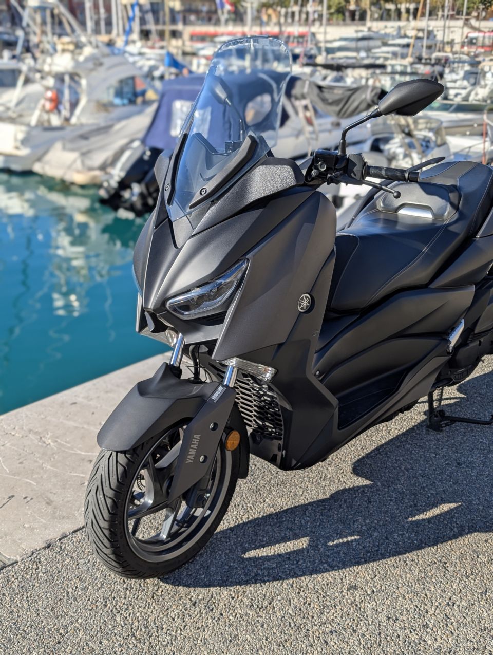 YAMAHA XMAX 125 4
