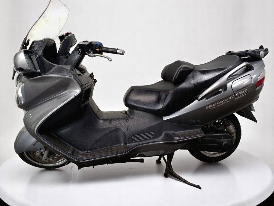 SUZUKI BURGMAN 650 4