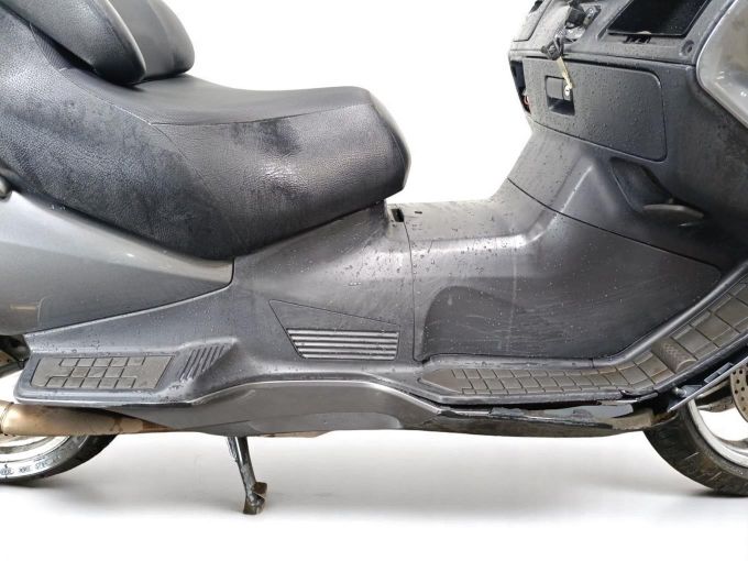 SUZUKI BURGMAN 650 4