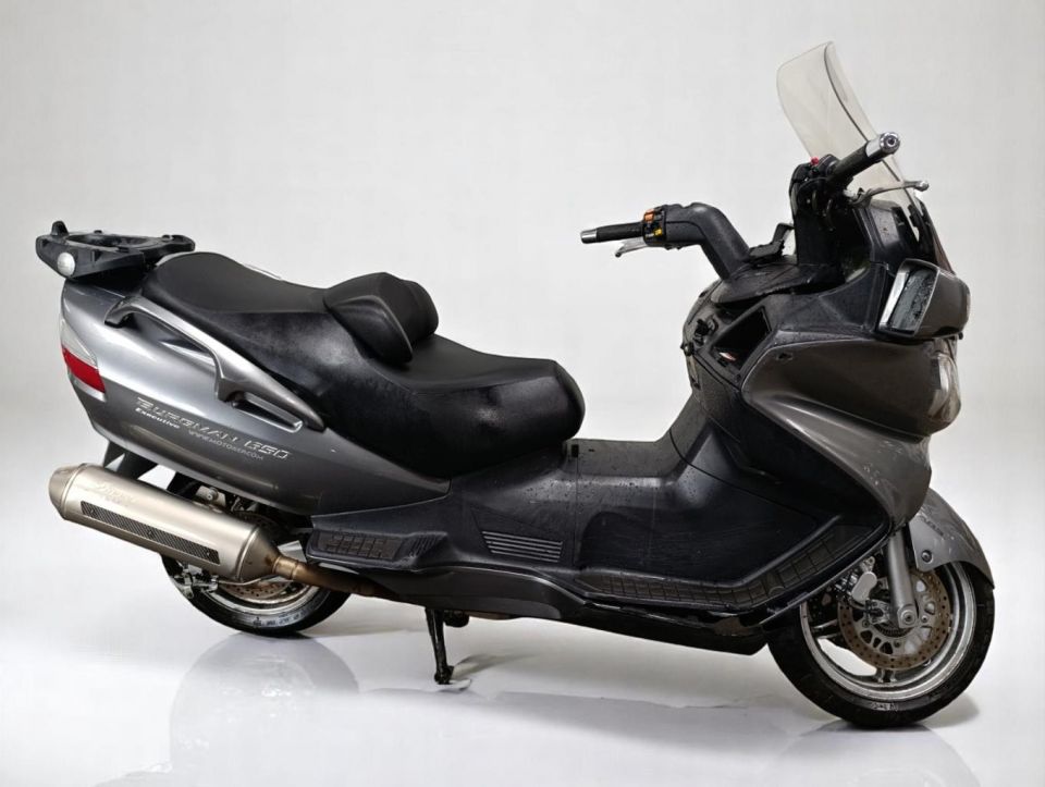 SUZUKI BURGMAN 650 4