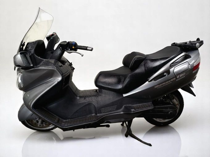 SUZUKI BURGMAN 650 4