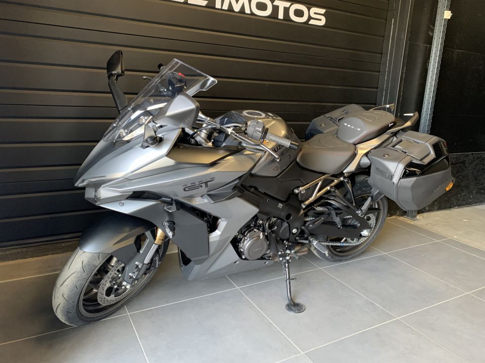 SUZUKI GSX-S 1000 GT 4