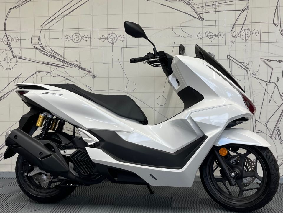HONDA PCX 125 4