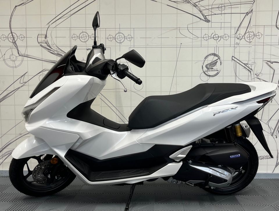 HONDA PCX 125 4