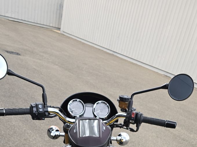 KAWASAKI Z 900RS 4
