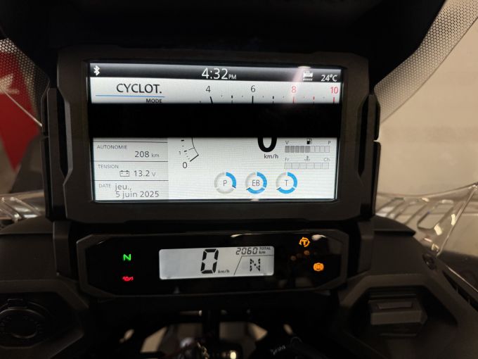 HONDA NT 1100 DCT 4