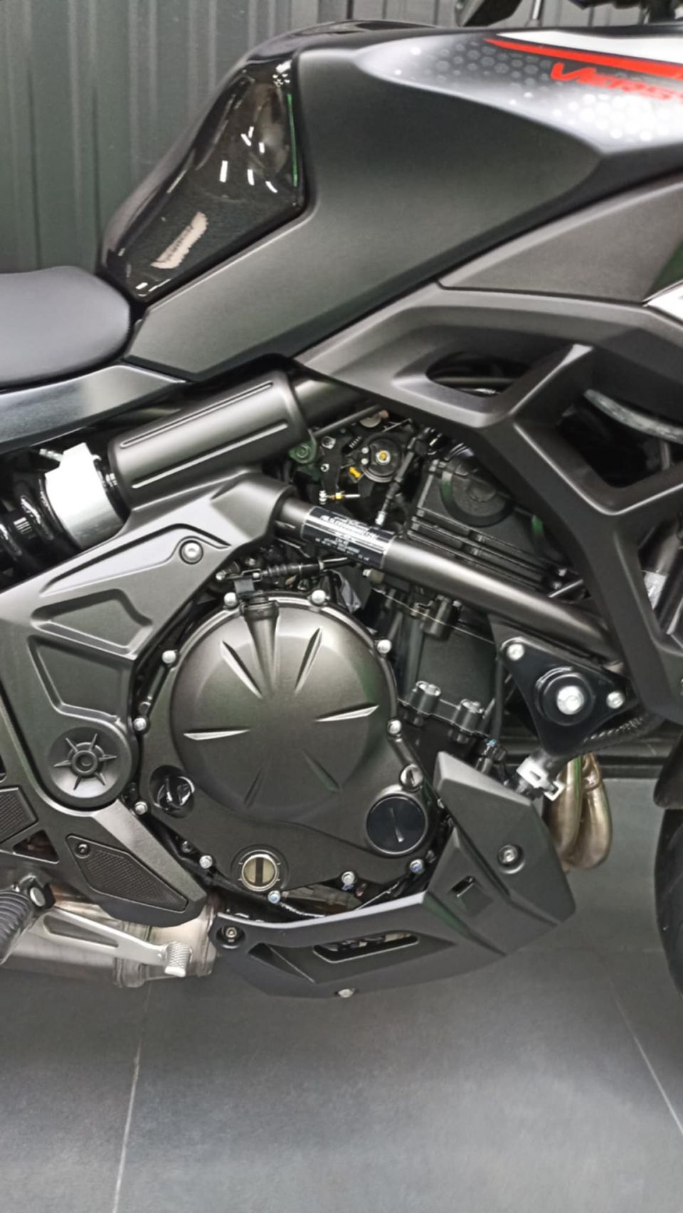 KAWASAKI VERSYS 650 4