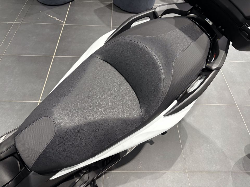 HONDA NSS FORZA 125 4