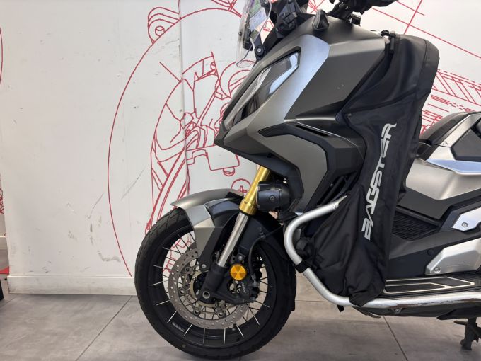 HONDA X-ADV 4