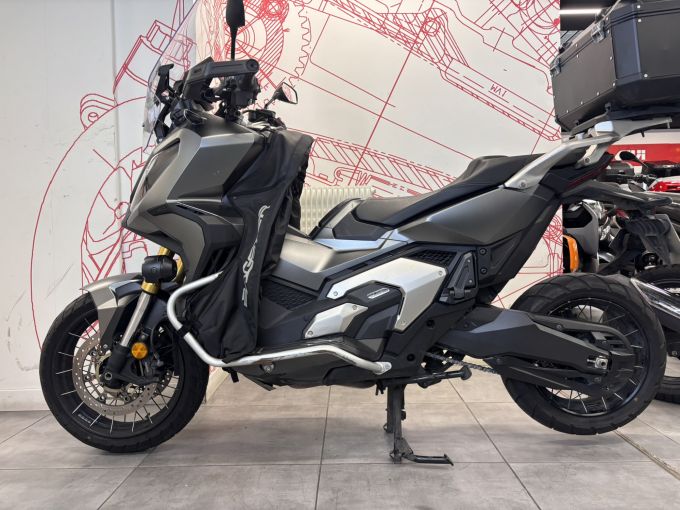 HONDA X-ADV 4