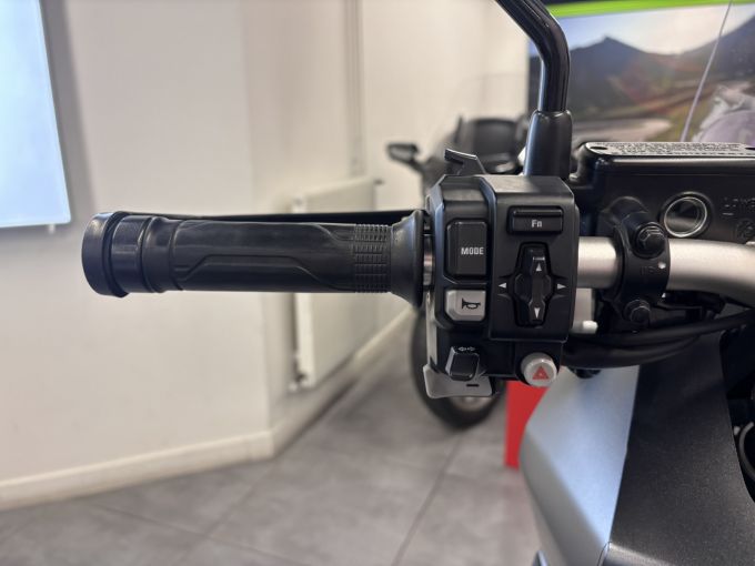 HONDA X-ADV 4