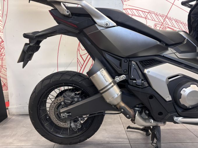 HONDA X-ADV 4