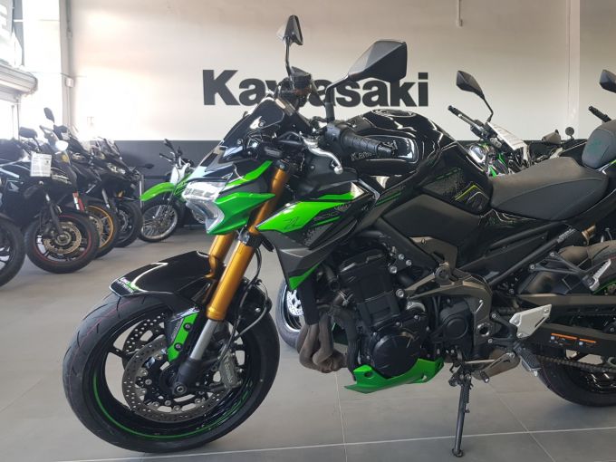 KAWASAKI Z900 SE 4