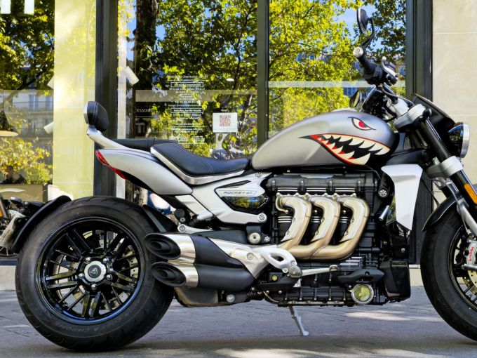 TRIUMPH ROCKET 3 R 4