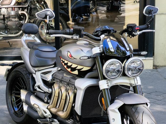 TRIUMPH ROCKET 3 R 4