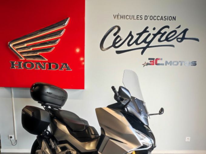 HONDA FORZA 750 4