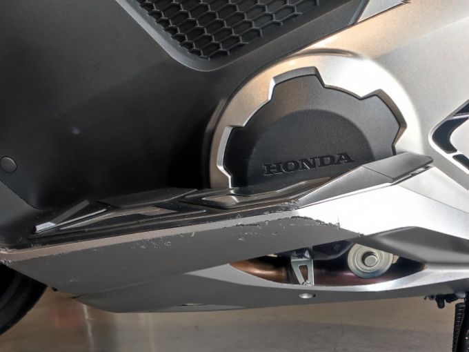 HONDA FORZA 750 4