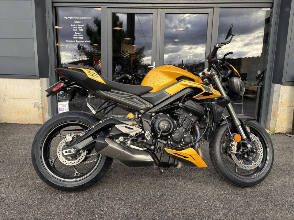 TRIUMPH STREET TRIPLE 765 RS 4
