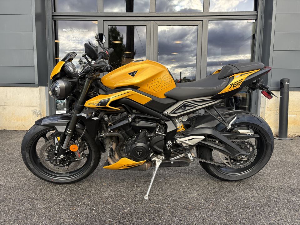 TRIUMPH STREET TRIPLE 765 RS 4