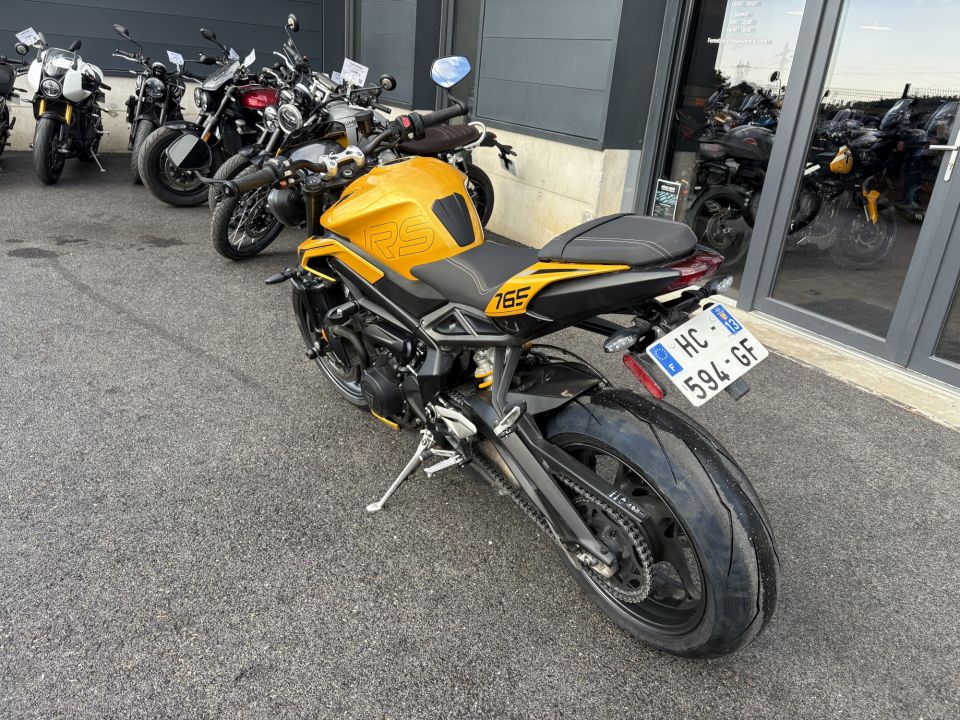 TRIUMPH STREET TRIPLE 765 RS 4