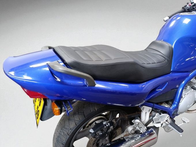 YAMAHA XJ 900 DIVERSION 4