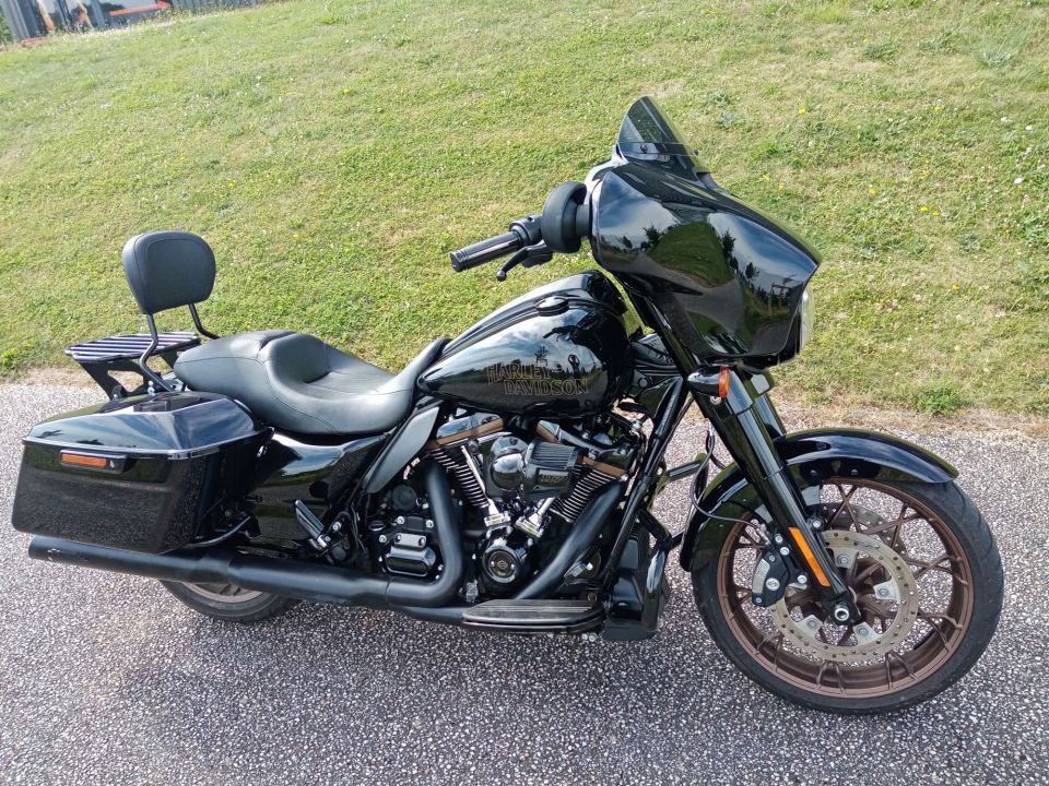 HARLEY-DAVIDSON TOURING STREET GLIDE 1923 4