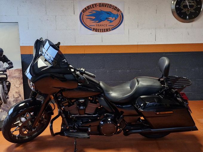 HARLEY-DAVIDSON TOURING STREET GLIDE 1923 4