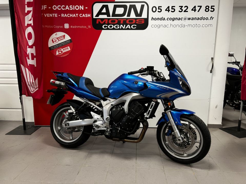 YAMAHA FZS FAZER 600 4