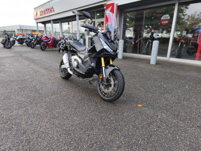 HONDA X-ADV 750 4