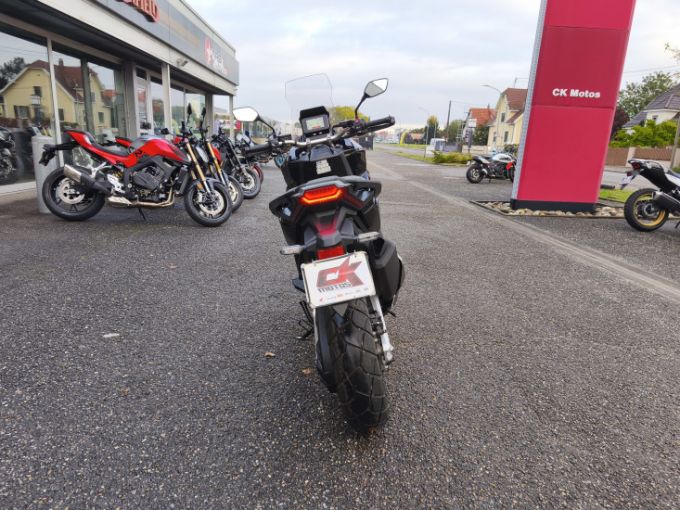HONDA X-ADV 750 4