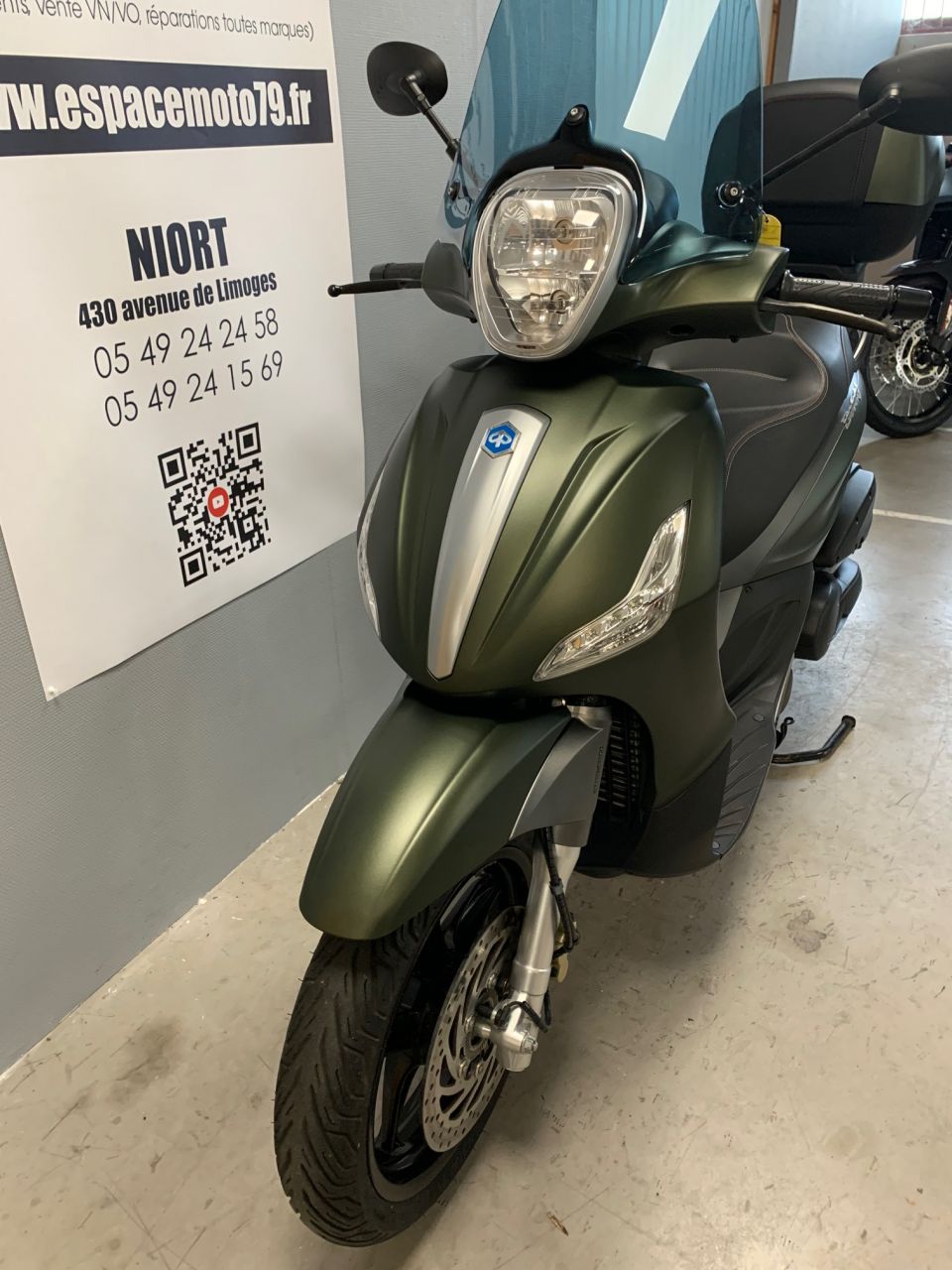 PIAGGIO BEVERLY 300 4