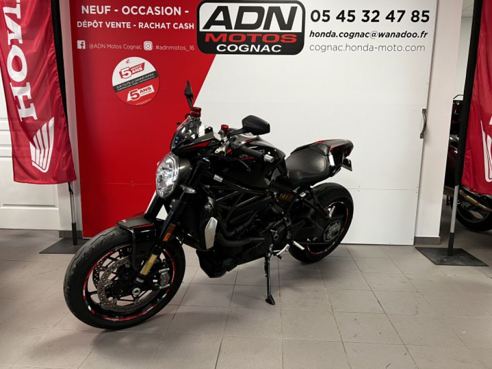 DUCATI MONSTER 1200 ABS 4