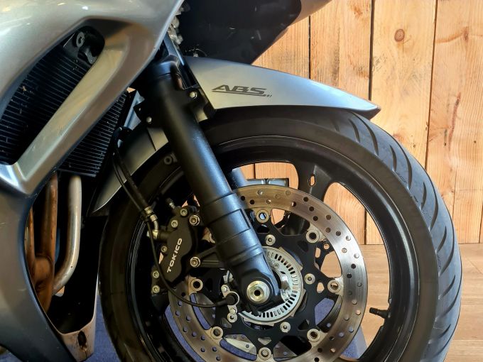 SUZUKI GSX 1250F 4