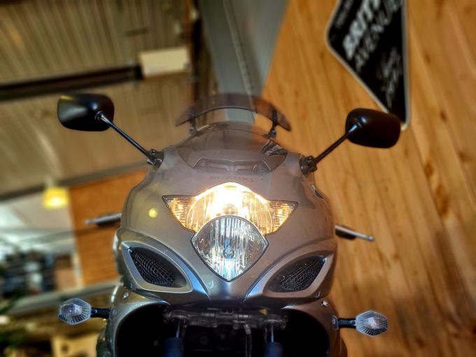 SUZUKI GSX 1250F 4