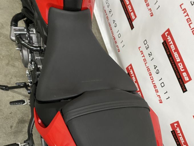 DUCATI MONSTER 937 4
