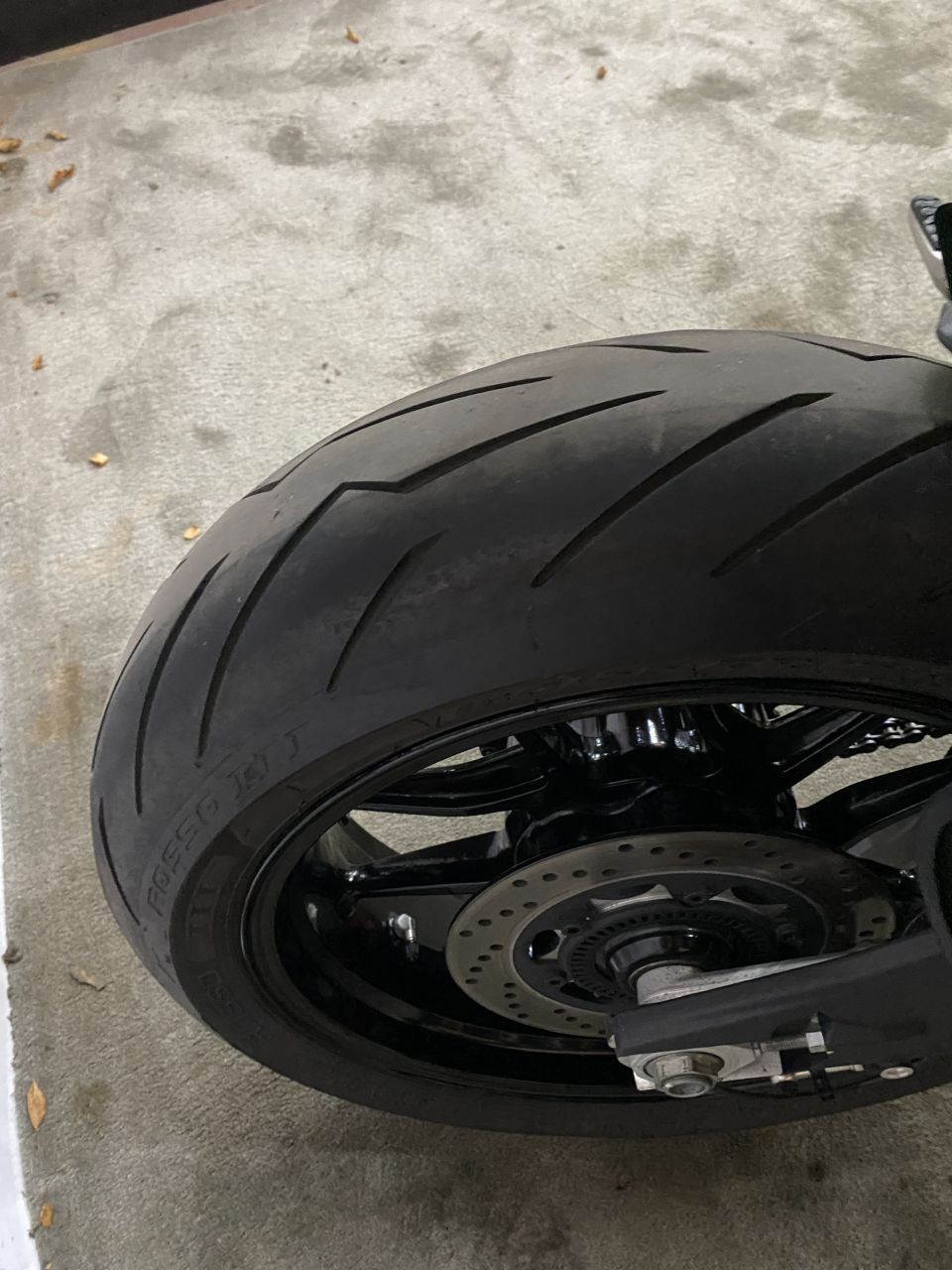 DUCATI MONSTER 937 4