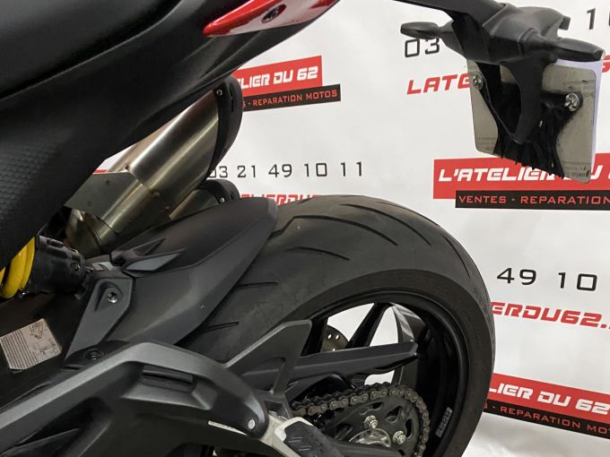 DUCATI MONSTER 937 4