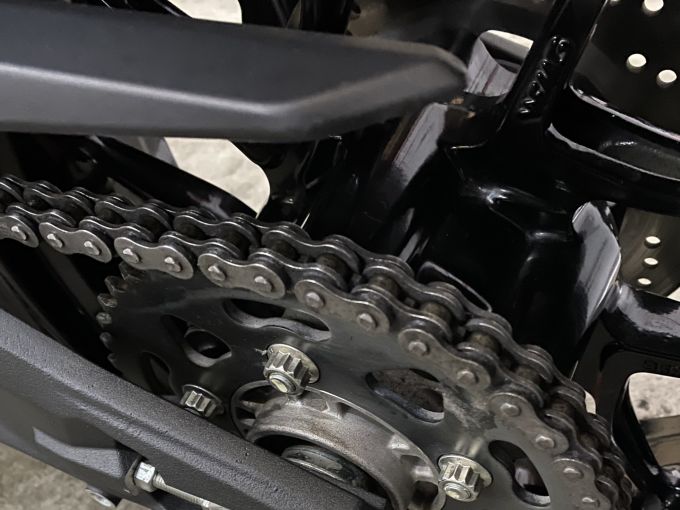 DUCATI MONSTER 937 4