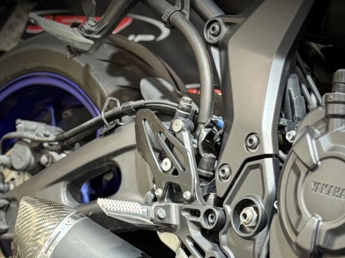 YAMAHA R7 35KW 4