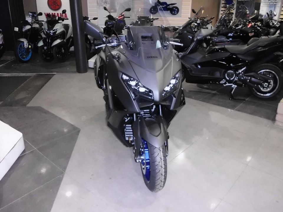 YAMAHA XP T-MAX 560 4