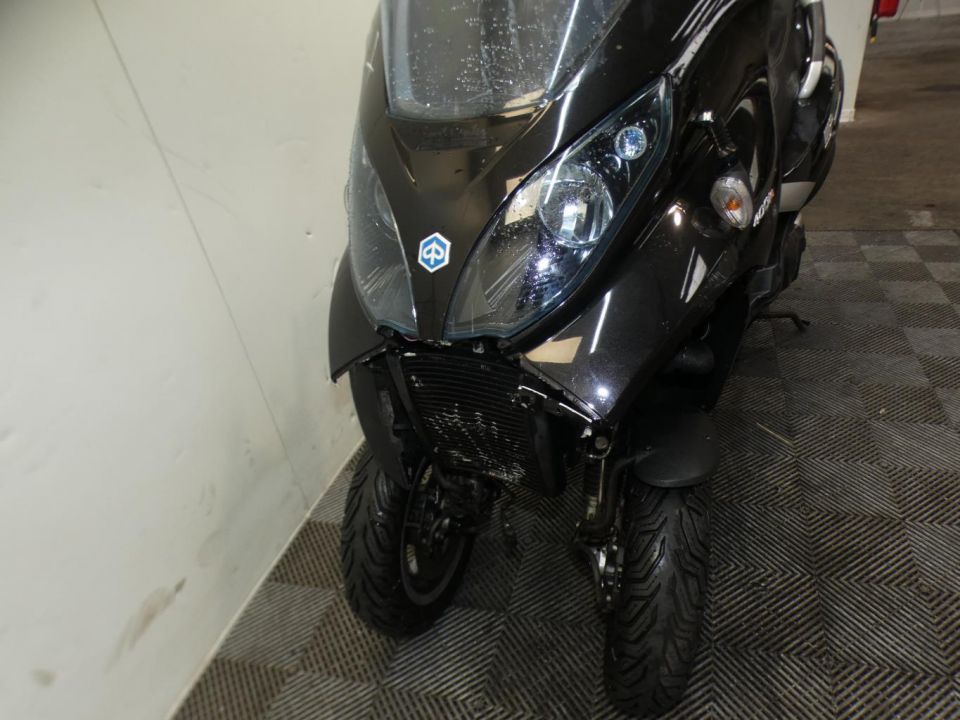 PIAGGIO MP3 400 4