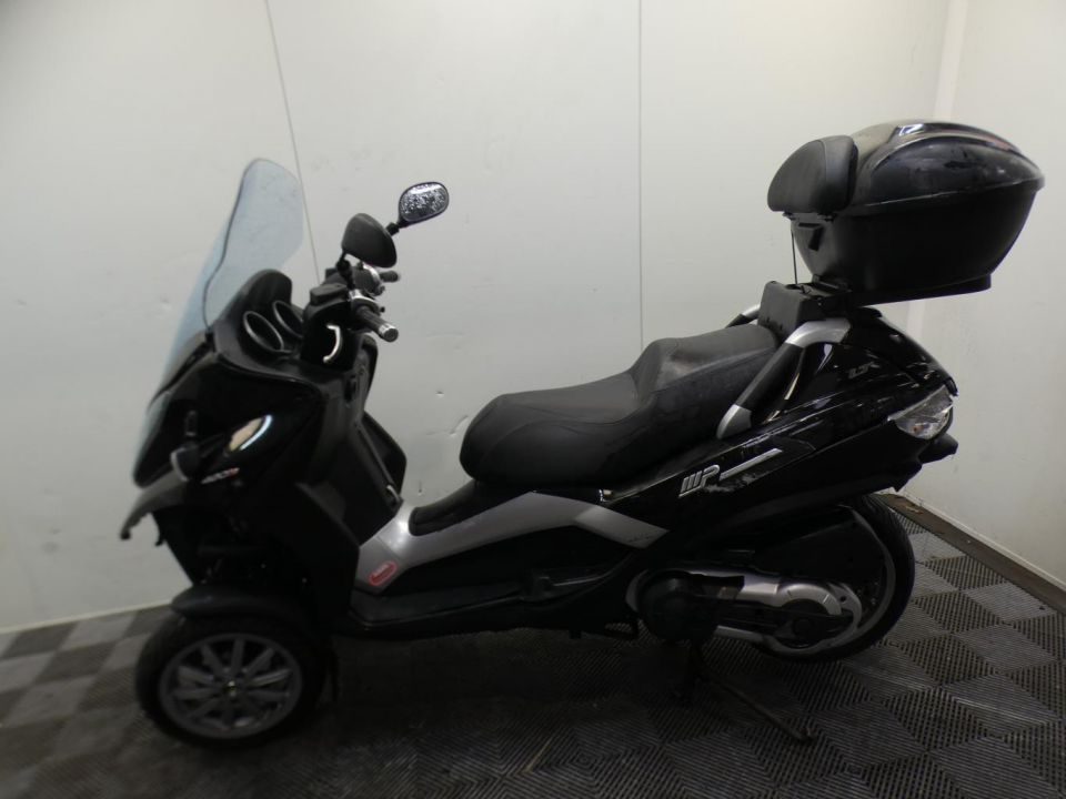 PIAGGIO MP3 400 4