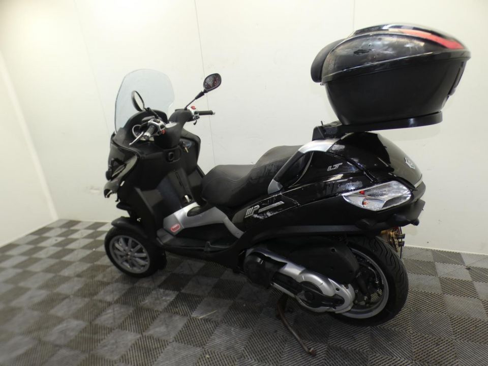 PIAGGIO MP3 400 4