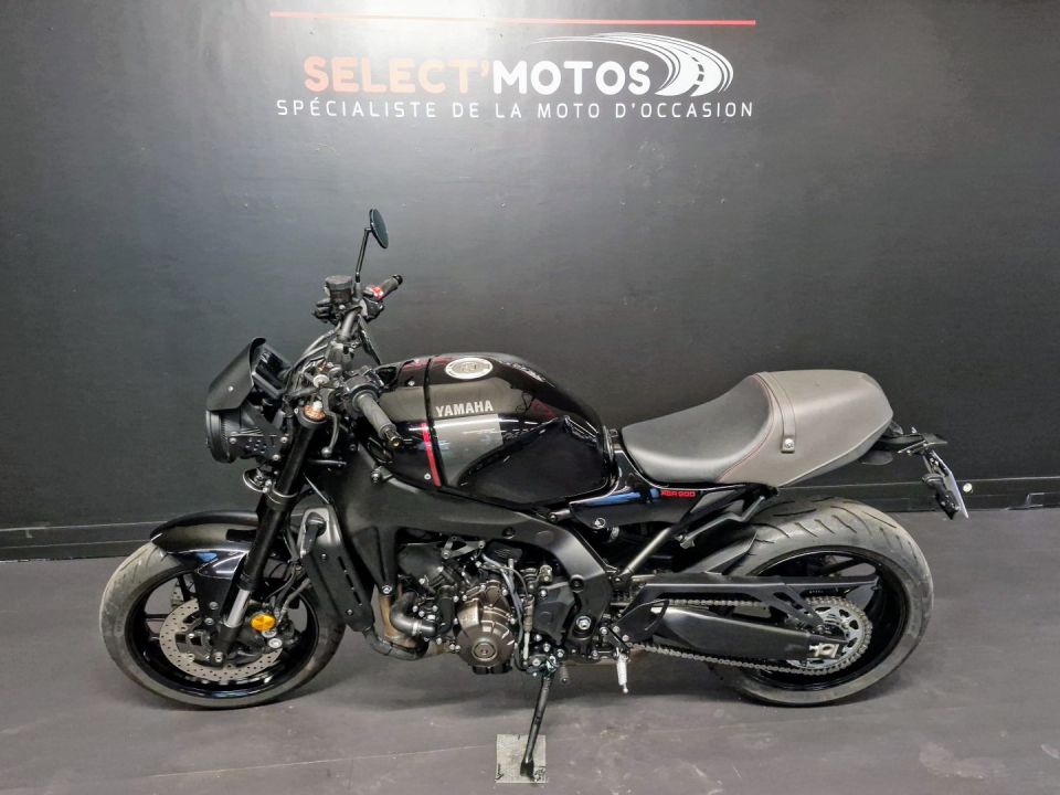 YAMAHA XSR 900 4
